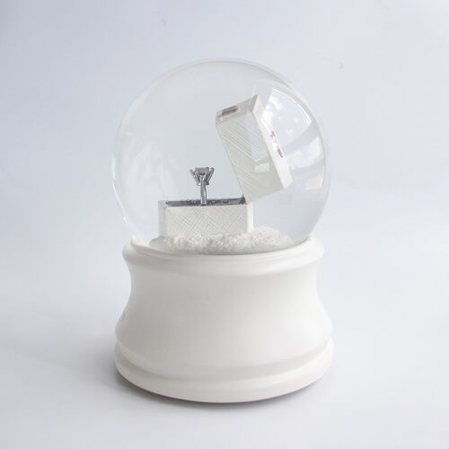 personalised snow globe